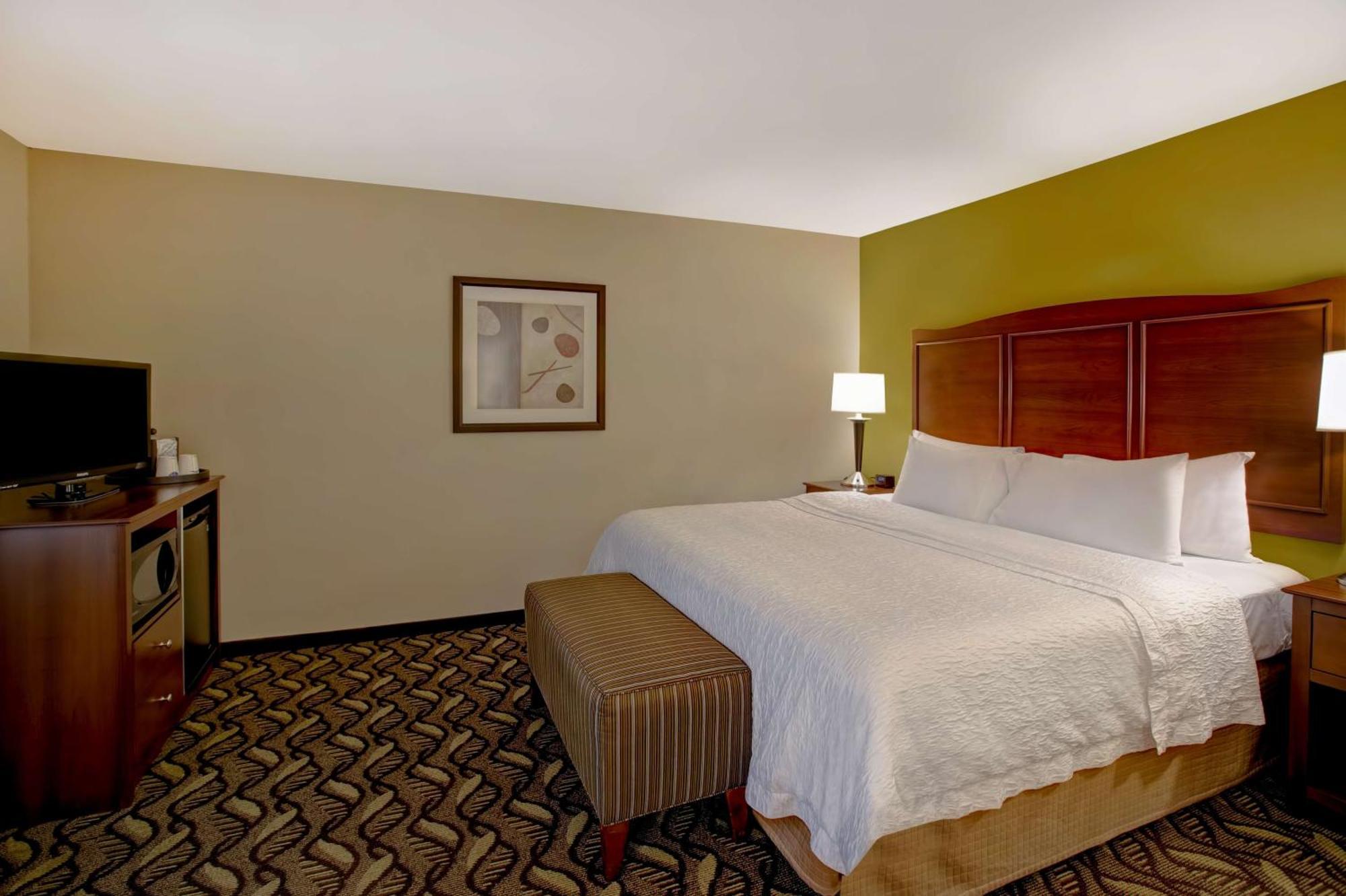Hampton Inn Dekalb - Near The University Eksteriør bilde