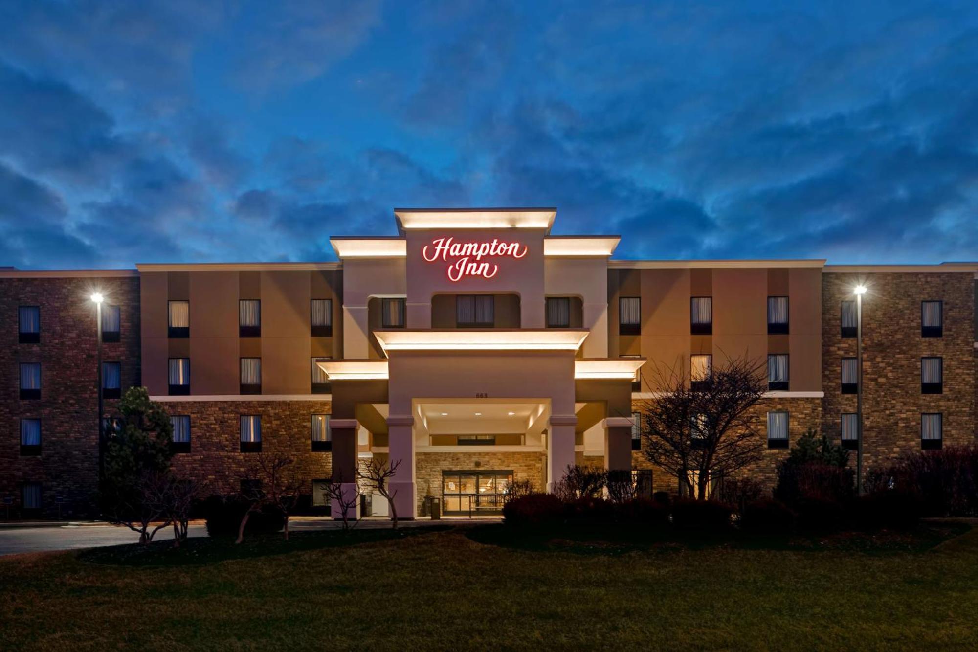 Hampton Inn Dekalb - Near The University Eksteriør bilde
